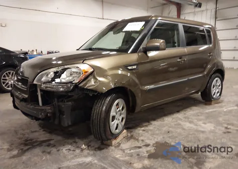 2013 Kia Soul z USA, uszkodzony, nr VIN KNDJT2A5XD7497024